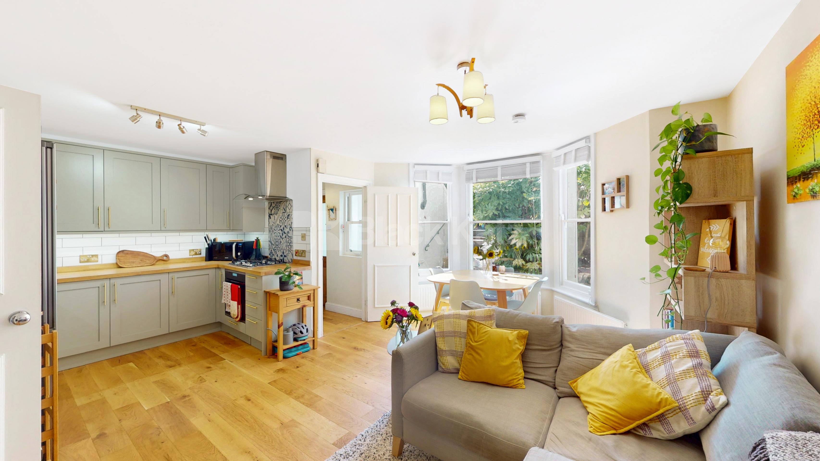 Bright Two-Bedroom Garden Flat in Tufnell Park Tufnell Park Road, Tufnell Park  N7